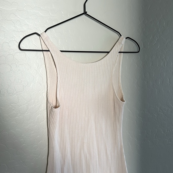 Reformation Bel ribbed stretch organic cotton midi dress - Picture 4 of 7